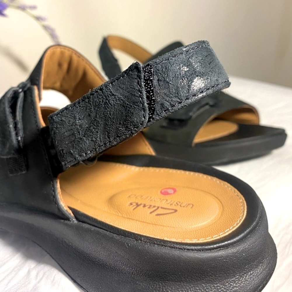 NWT Clark’s Sling Sandals